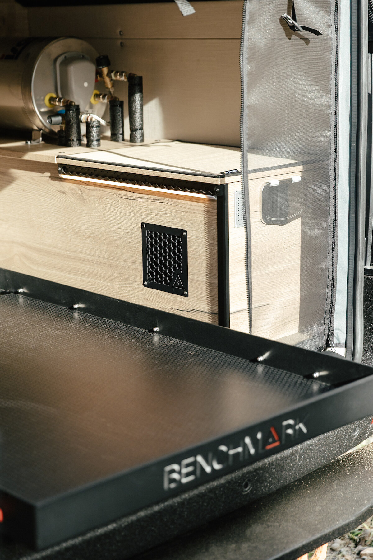 3_SummitSeeker_251013_BMV_#125_SlowFastcreative_1672