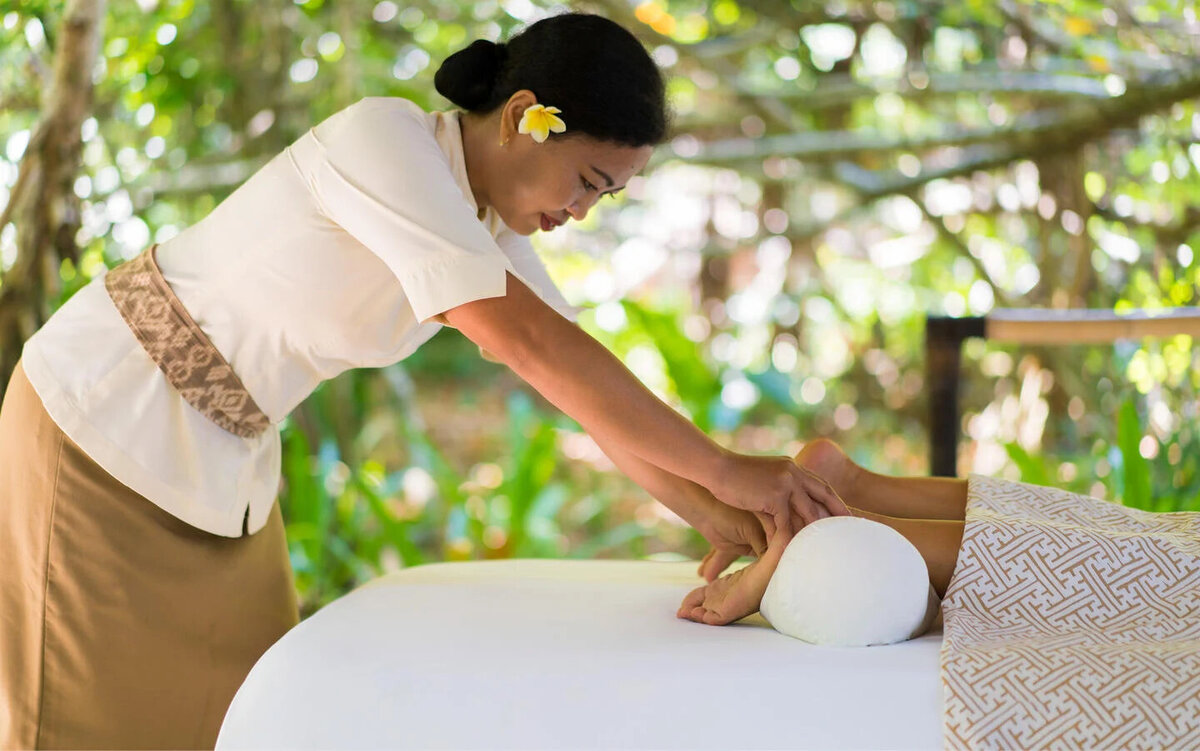 how-to-become-a-better-spa-manager-director-luxury-resort