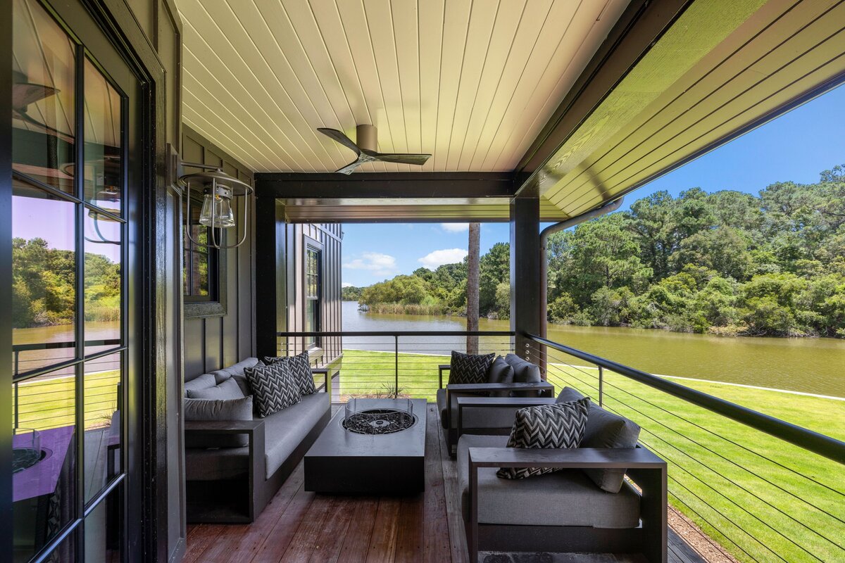 9.Porch_JBanksDesign_LaFourGuestHouse_JPG#1