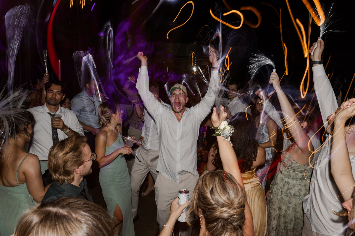jorgensen-farms-glass-greenhouse-wedding-18