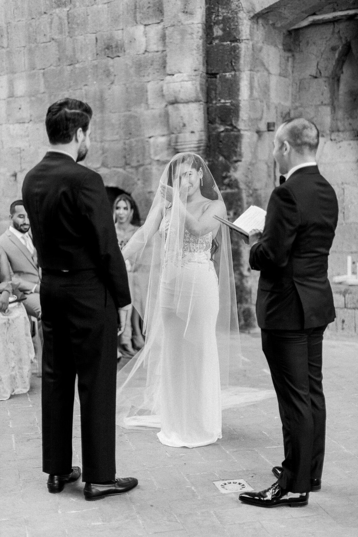 Maïlys Fortune Photography Husband Wife Wedding Weddings Photography France Switzerland Italy Timeless Dreamy Imagery Bilingual French English Destination Weddings Destination Wedding Provence French Riviera Paris Lake Como Tuscany80