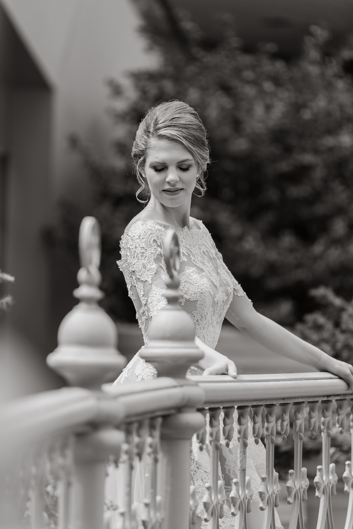 Bridal portraits at hotel crescent dallas
