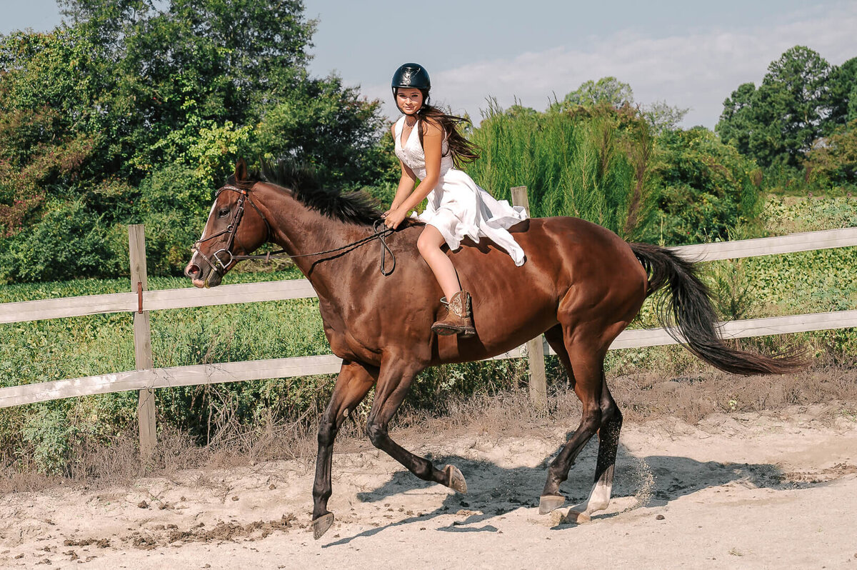 senior-session-with-horse-17