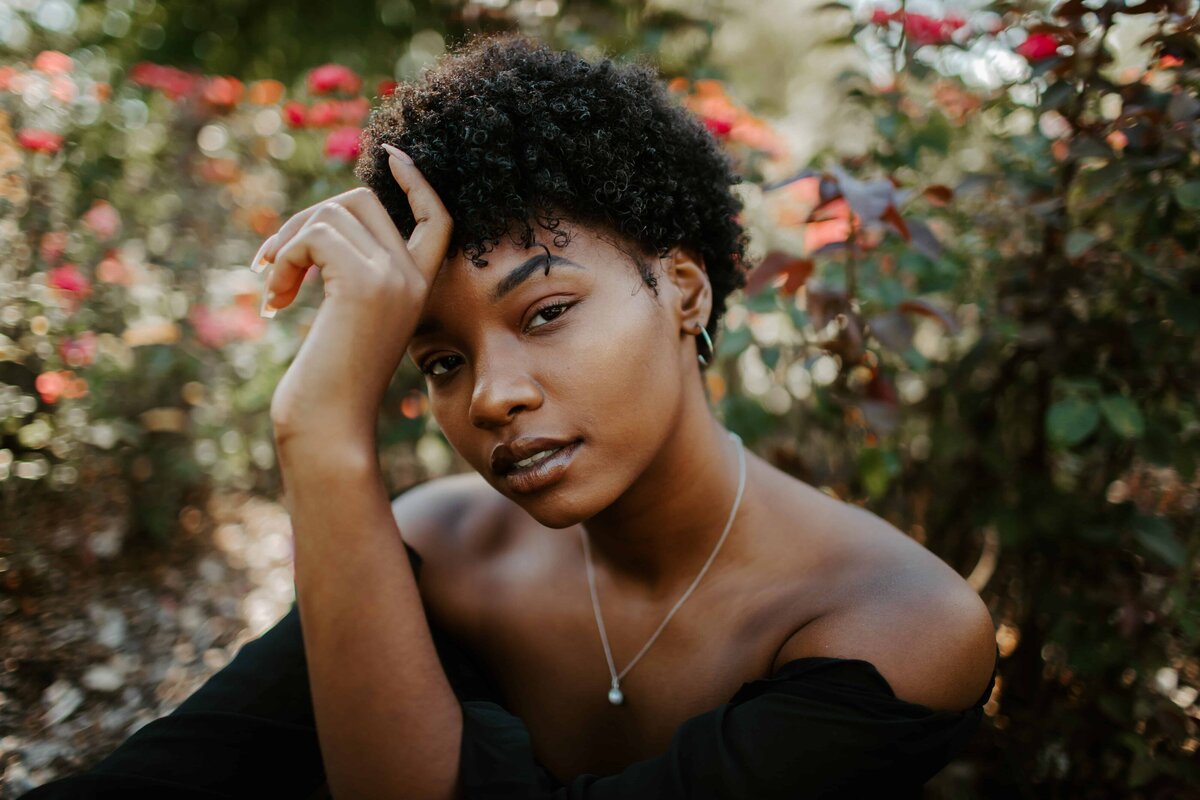 posing-roses