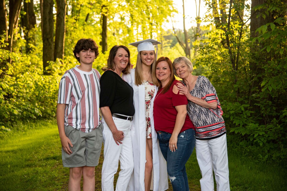 PositivelyPortraitsSeniorSpokesmodelSeniorPhotosClevelandOhio-6