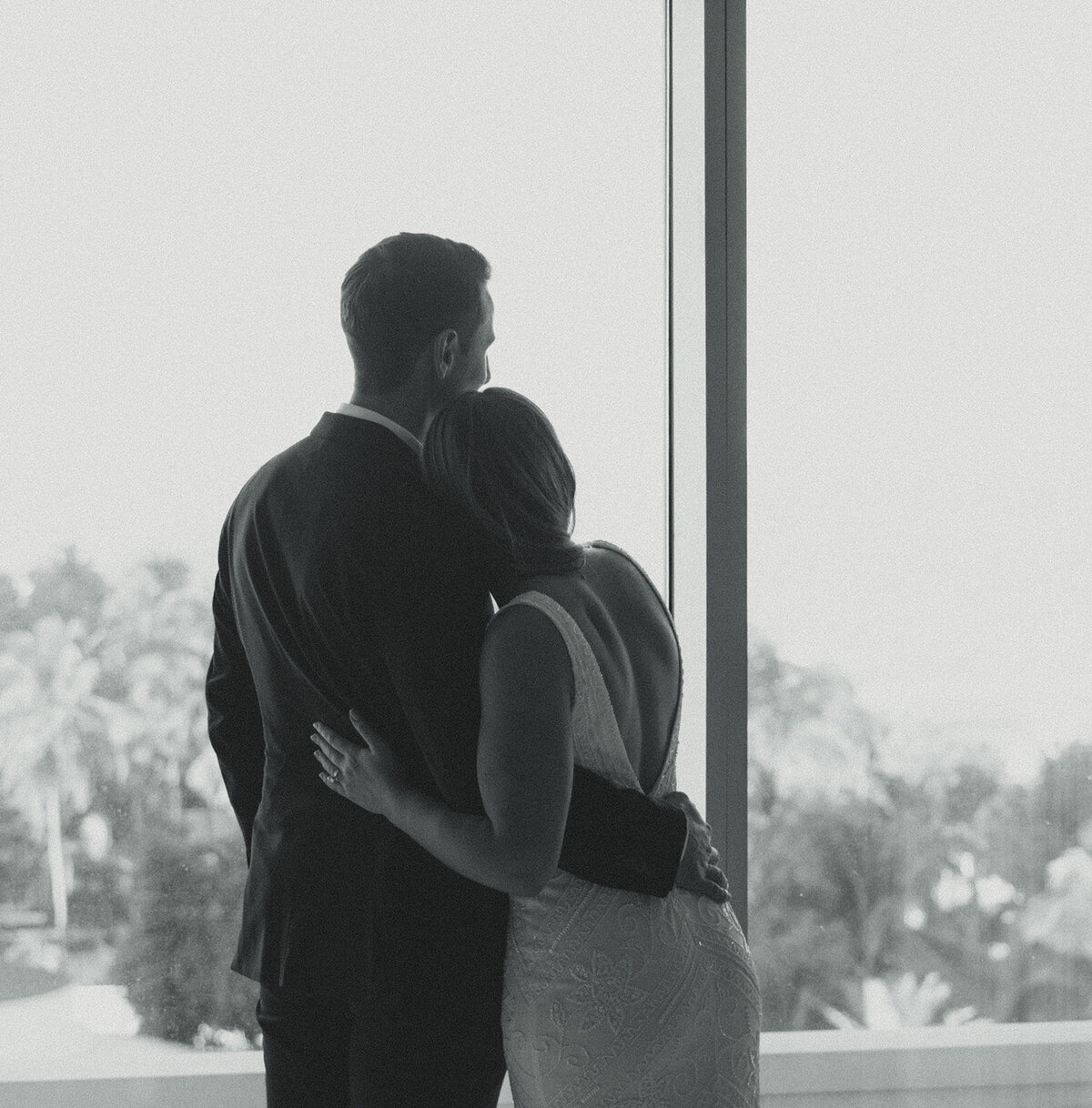 The Miami Beach Edition Hotel Documentary Wedding Getting Ready Aileen Ayala Photography 0547-3