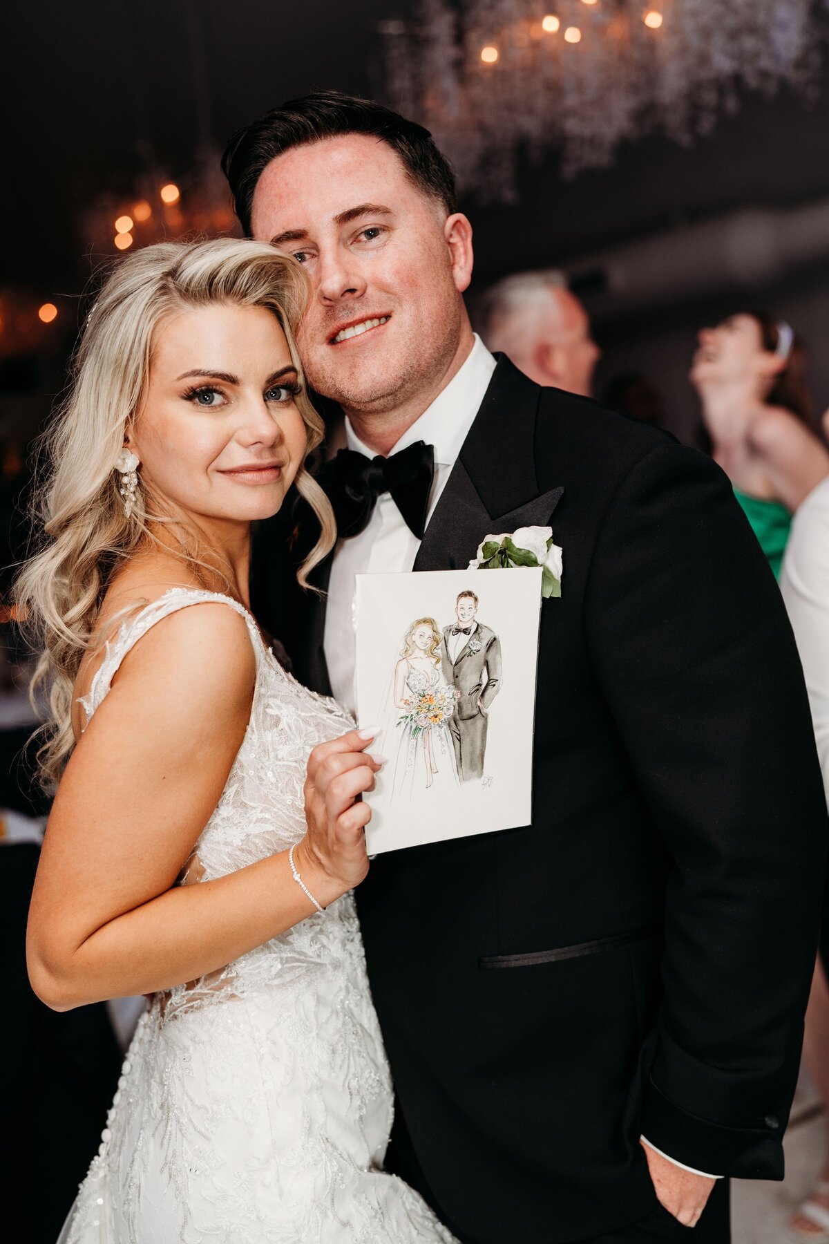 bride-and-groom-with-live-wedding-illustration-favour