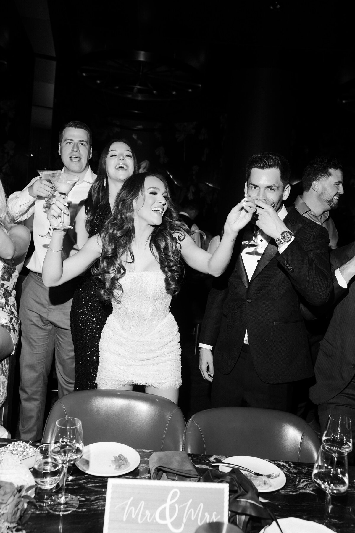 113riskyexposure_alexis-tyler_las-vegas-elopement-photography