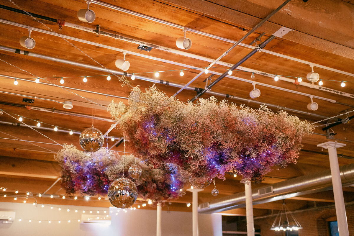 floral-installation-at-mill-1-at-open-square-ma-3