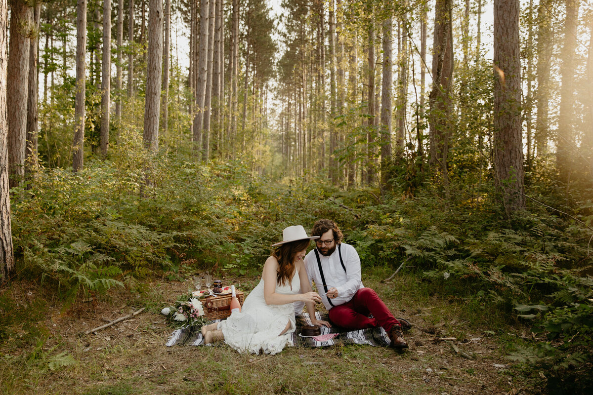 Manistee-Forest-Michigan-Elopement-082021-SparrowSongCollective-Blog-266
