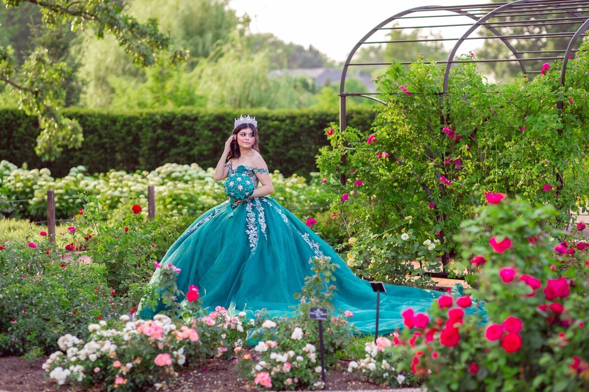 Elly Rosiles Pre-Quince Photoshoot, Cantigny Park, Wheaton, IL, 6-20-23, Maira Ochoa Photography-1368