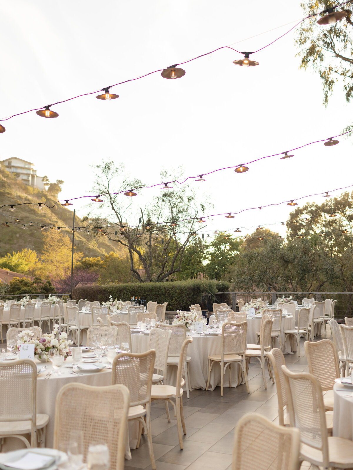 EMILY+CONOR-MCKINLEY-LAGUNA-BEACH-LOS-ANGELES-CALIFORNIA-WEDDING-LUXURY-UPSCALE-RANCH-AT-LB-221