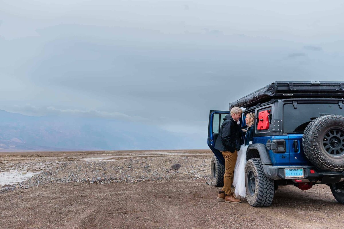 luxury-desert-elopement-experience-Soul-and-Sky-Weddings