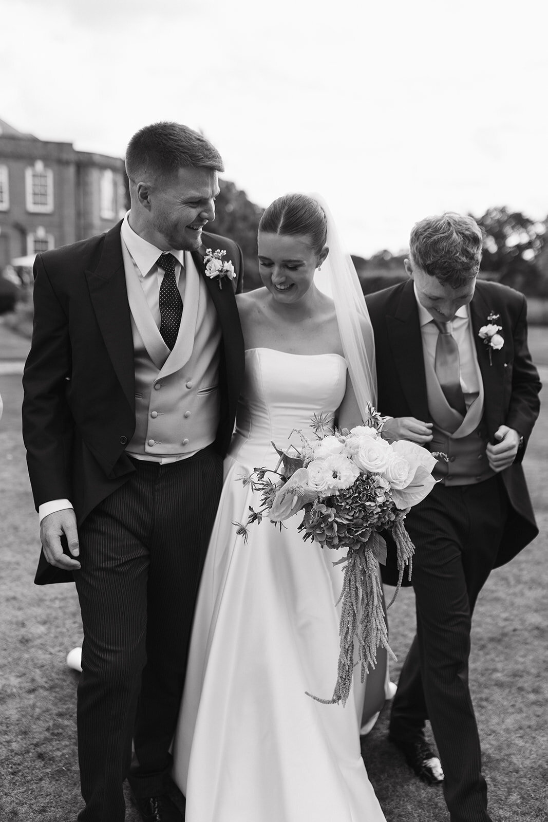 ar-iscoyd-park-sneak-peek-wedding-2782