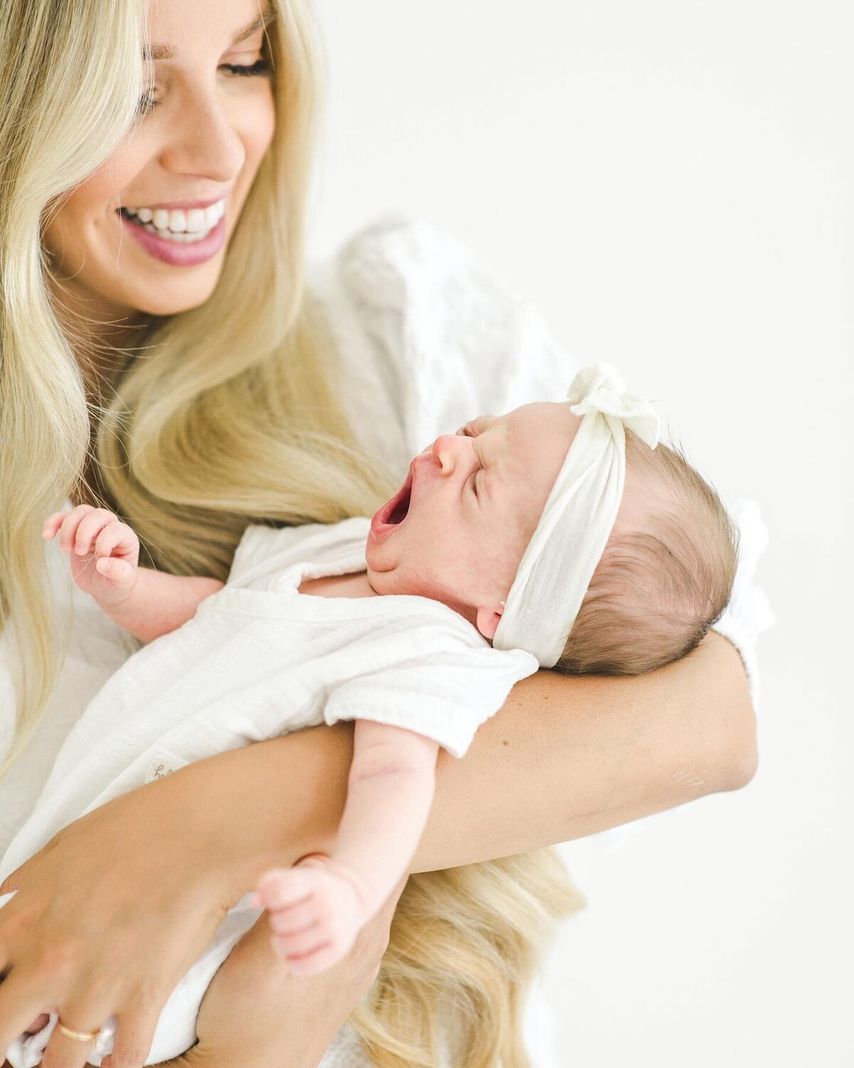 Showit-Template-Personal-Brand-Photographer-Elizabeth-McCravy-Reg-112