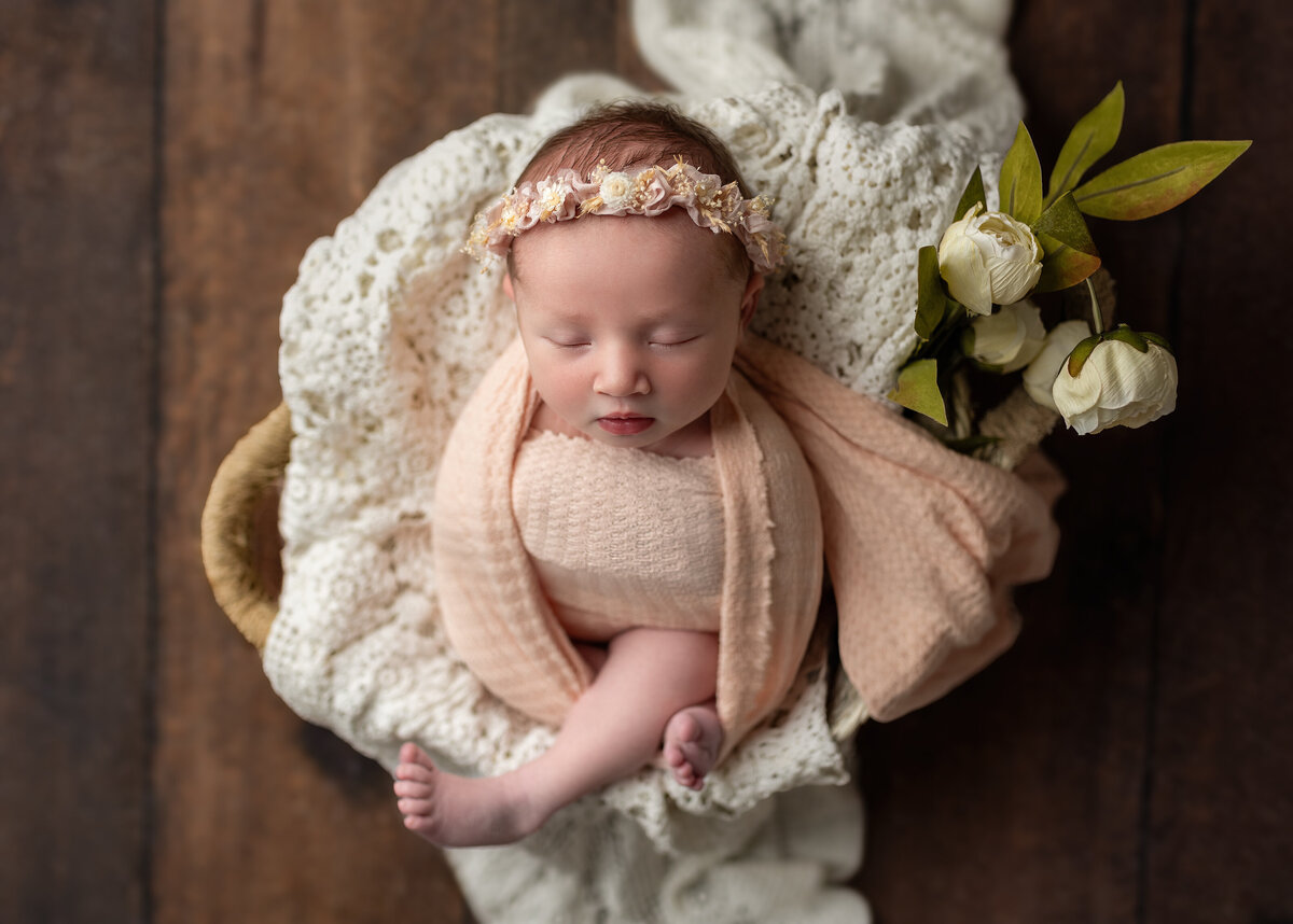 newborn-photography-near-me-6916-baby-girl