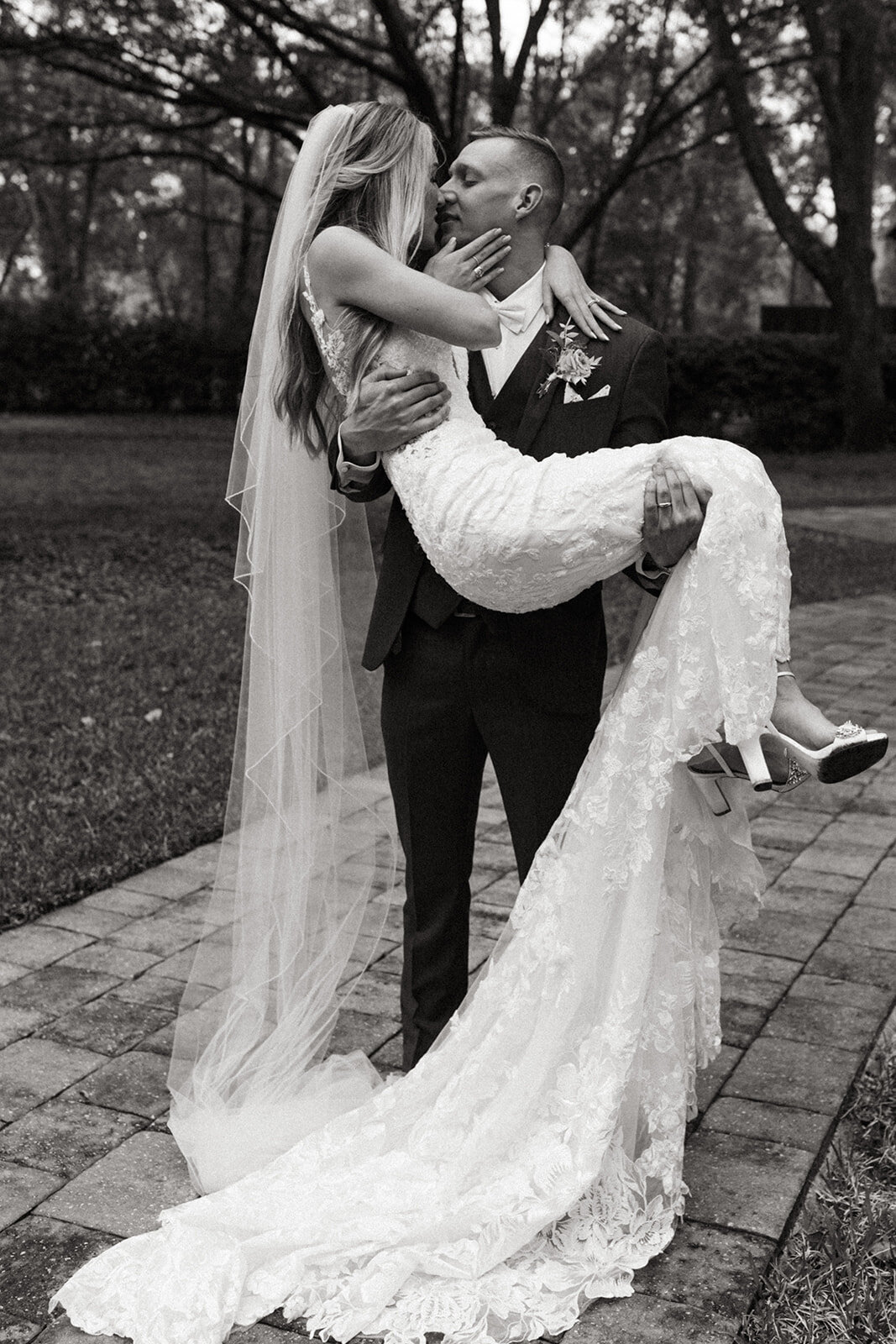 Meghan_Caeleb_Wedding_Wearethebowsers-570