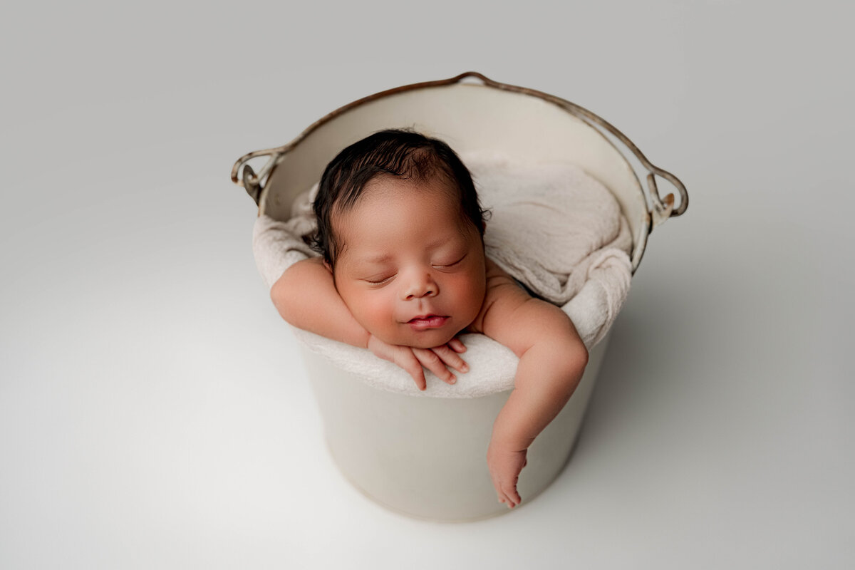 Grayson-newborn-nicso studio-charlotte-30
