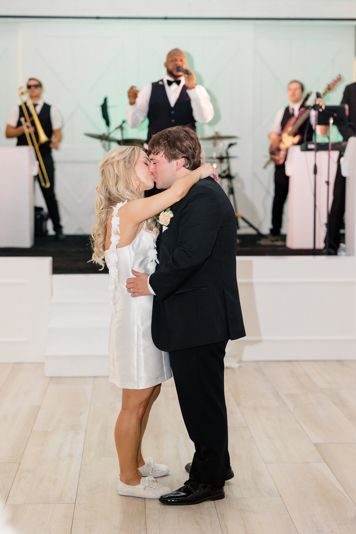 Black Tie Formal Fall Wedding at The Nest at Ruth Farms_Dallas_Wedding_Photographer_Courtney_Bosworth_Photography-1807