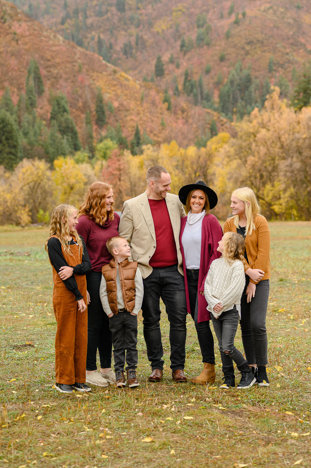 Alice-Photo-co-fall-family-photography-utah-photographer-fall-outfits-8085