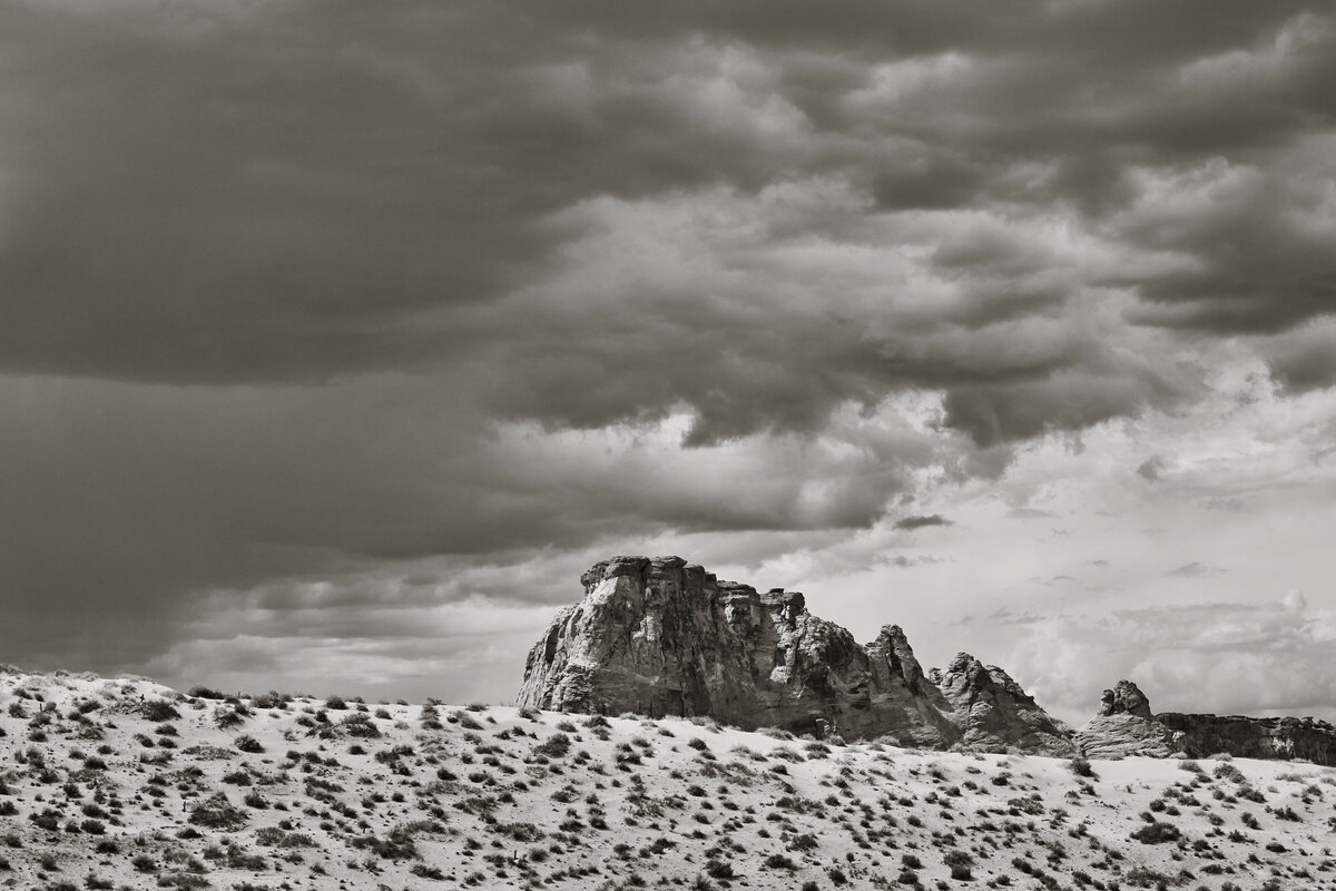 Rockformation in black and white at Amangiri Utah