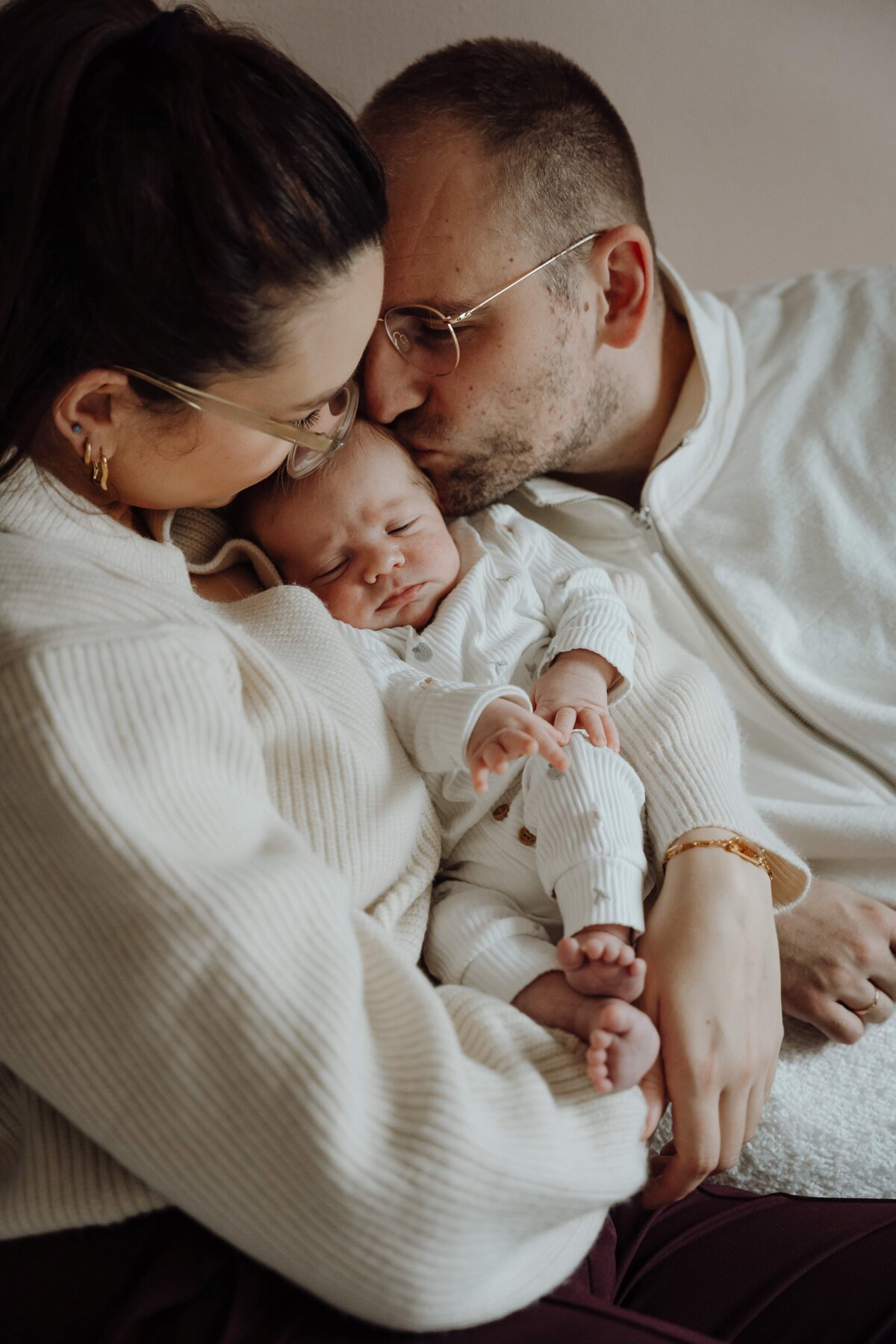 Newborn fotograaf limburg, Newborn fotograaf, Newborn fotograaf haelen, Newborn fotograaf roermond, Newborn fotograaf leudal, Newbornshoot haelen, Newborn shoot leudal, Newborn shoot roermond, Newborn fotografie in de buurt van haelen