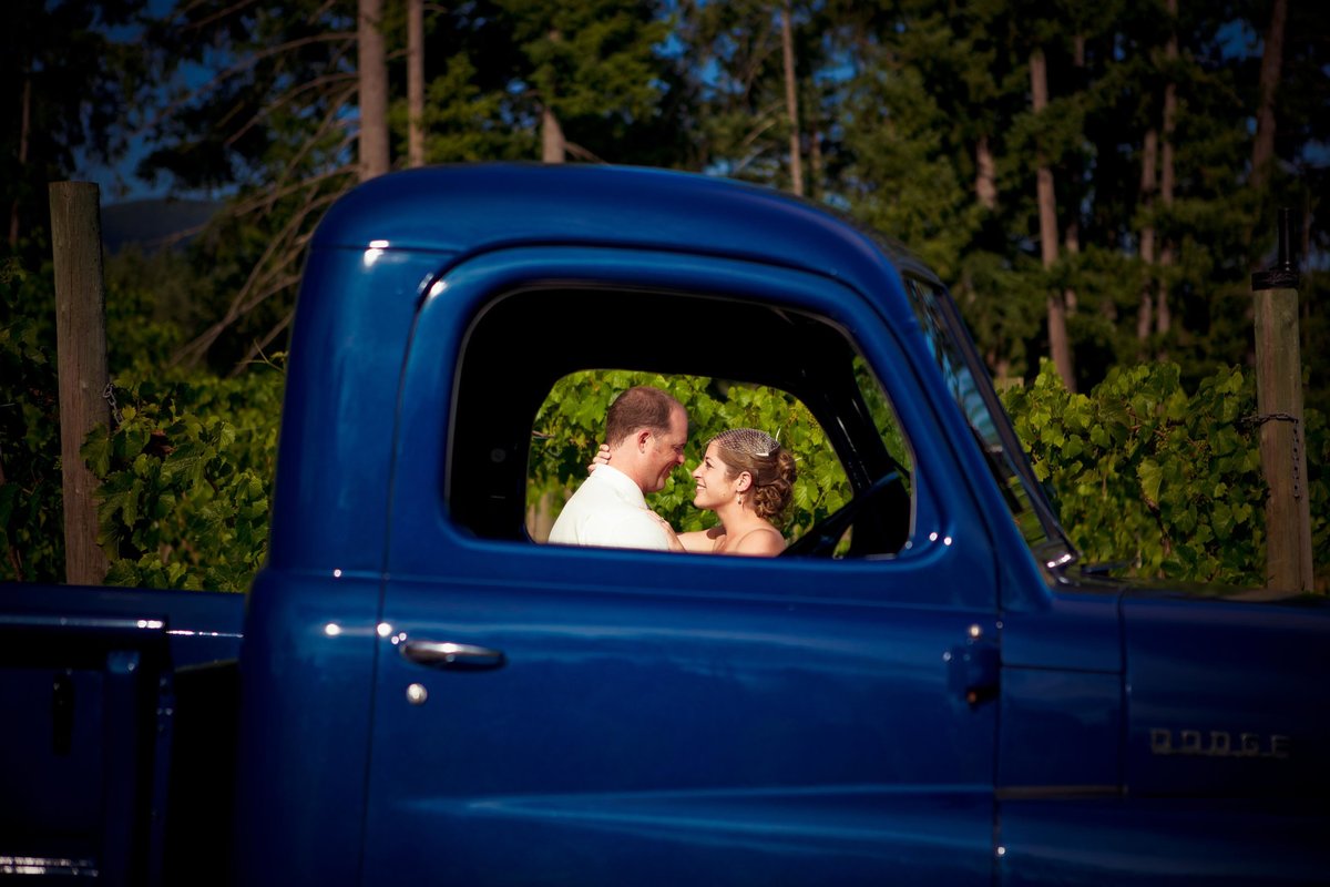 Cowichan Winnery Wedding Photo with old truck