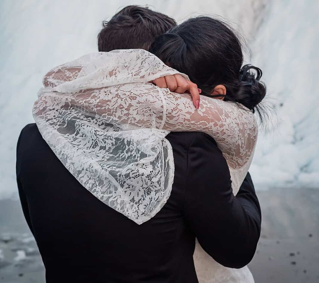 elopement-guide-for-glacier-wedding-planning-Soul-and-Sky-Weddings