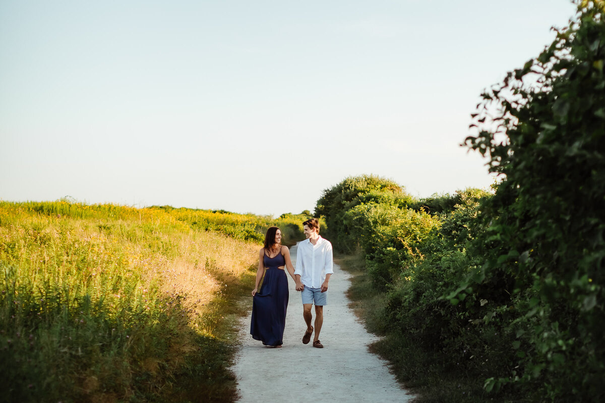 Nicole-Marcelle-Photography_045_sachuest-point-engagement-session