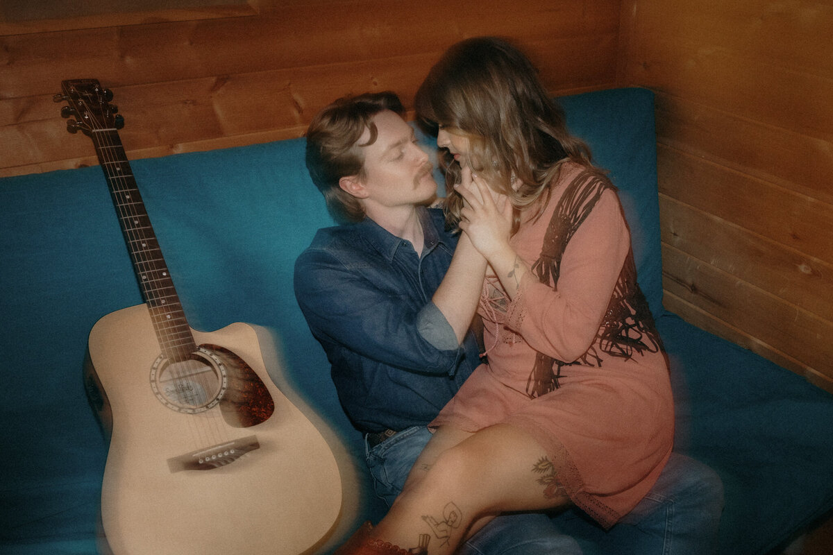 banff-alberta-in-home-couples-session-29