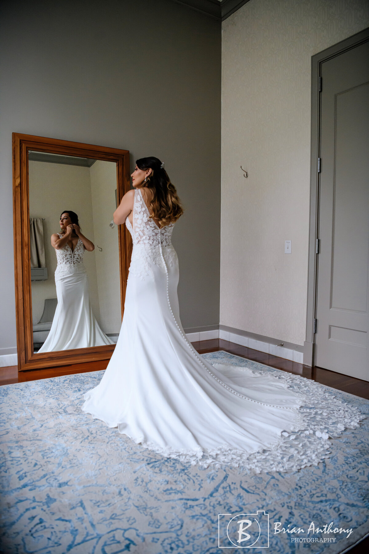 wedding dress mirror