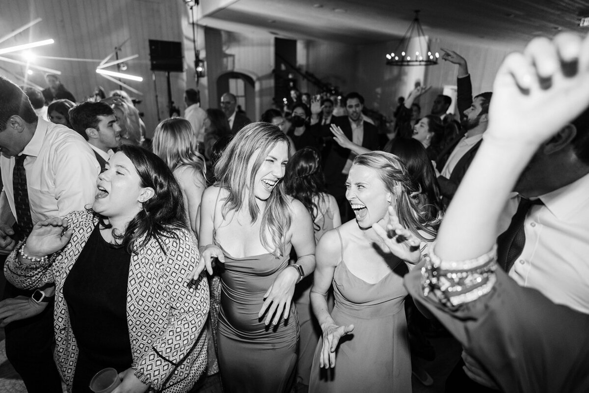 river-bottoms-ranch-september-fall-park-city-wedding-pepper-nix-2331-3769bw