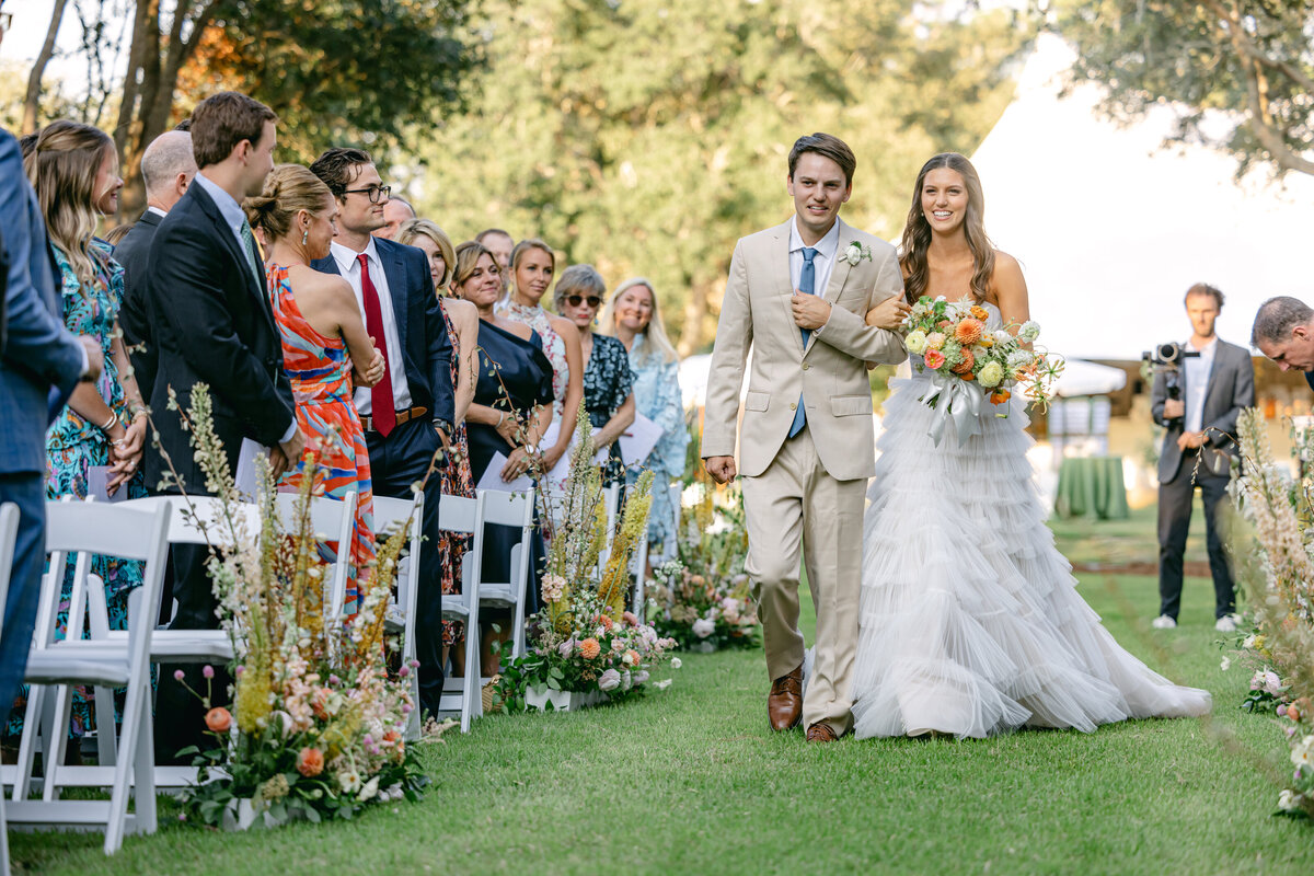 destination-wedding-bride-aisle