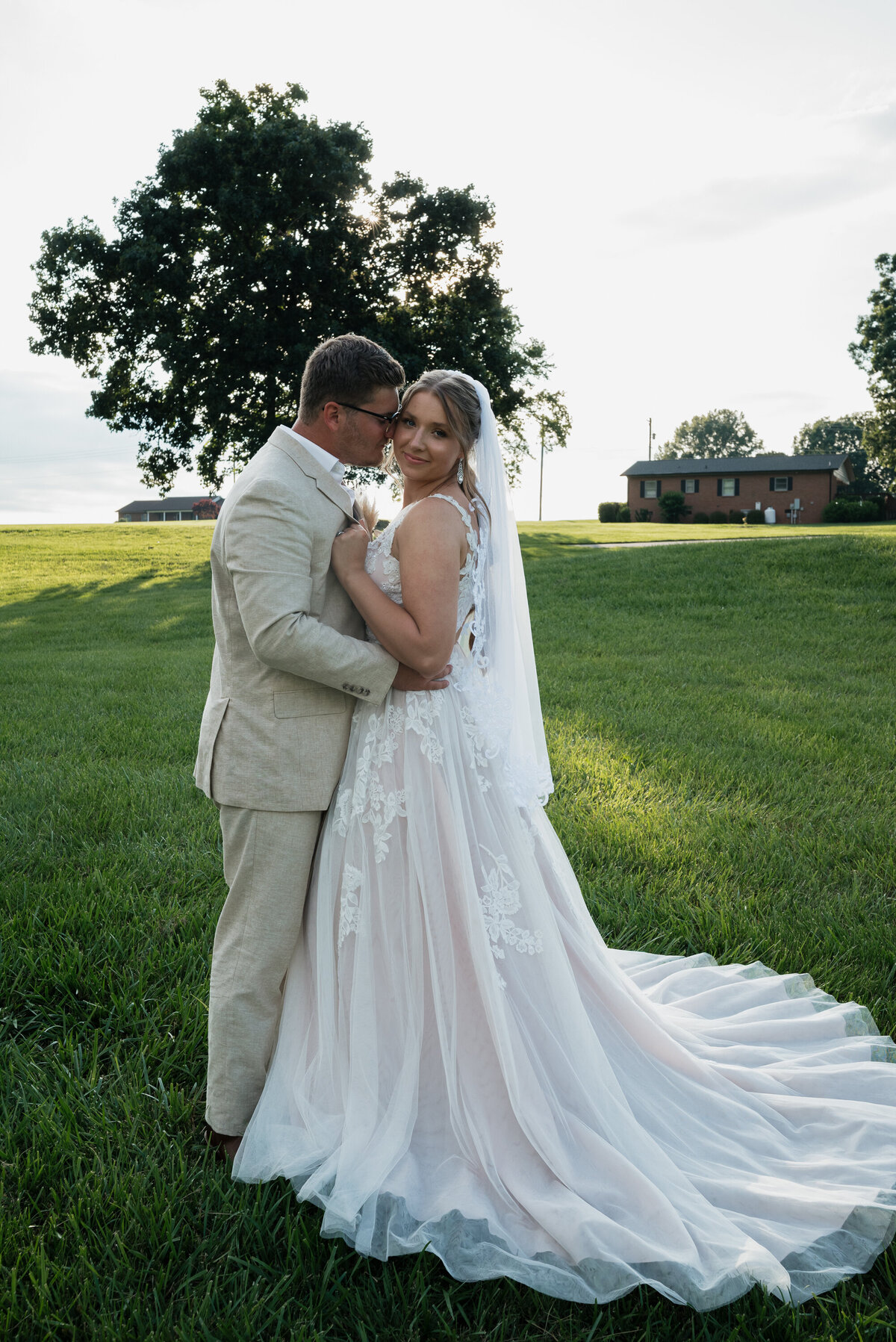 Smell brides ear