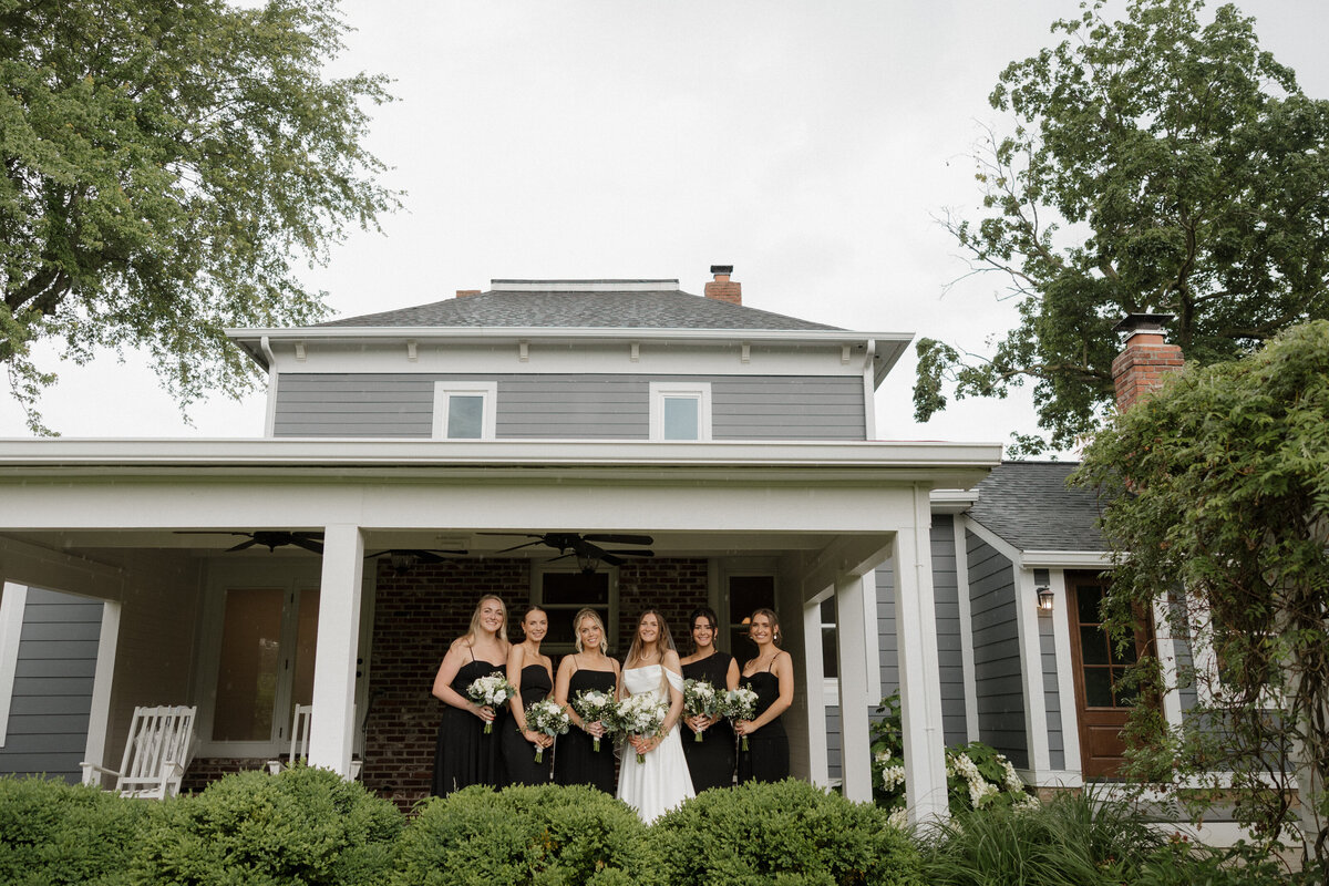 Indianapolis wedding photography bridal party portrait outdoors