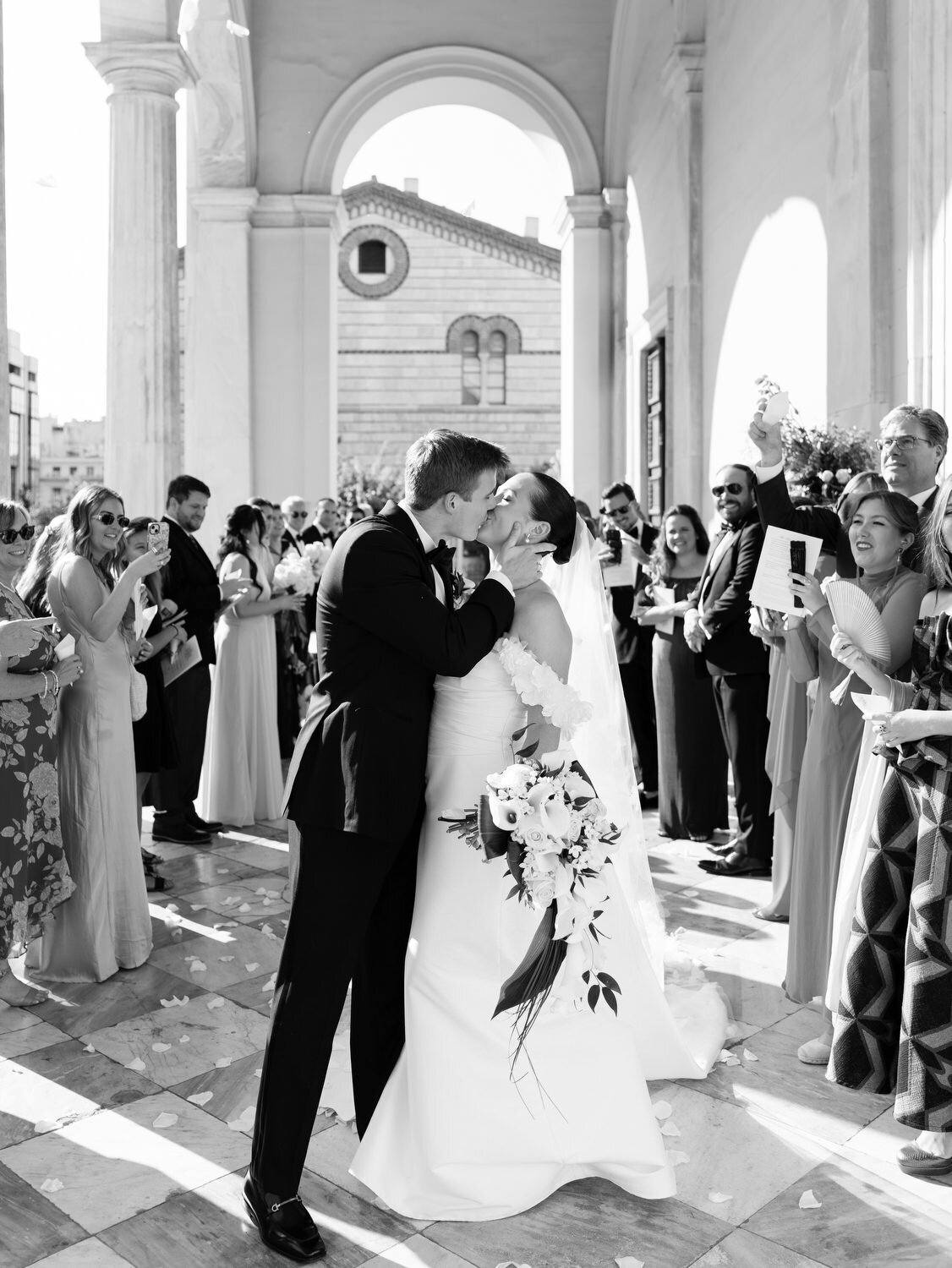 Romantic-Wedding-at-Island-Art-and-Taste–The-Residence-045