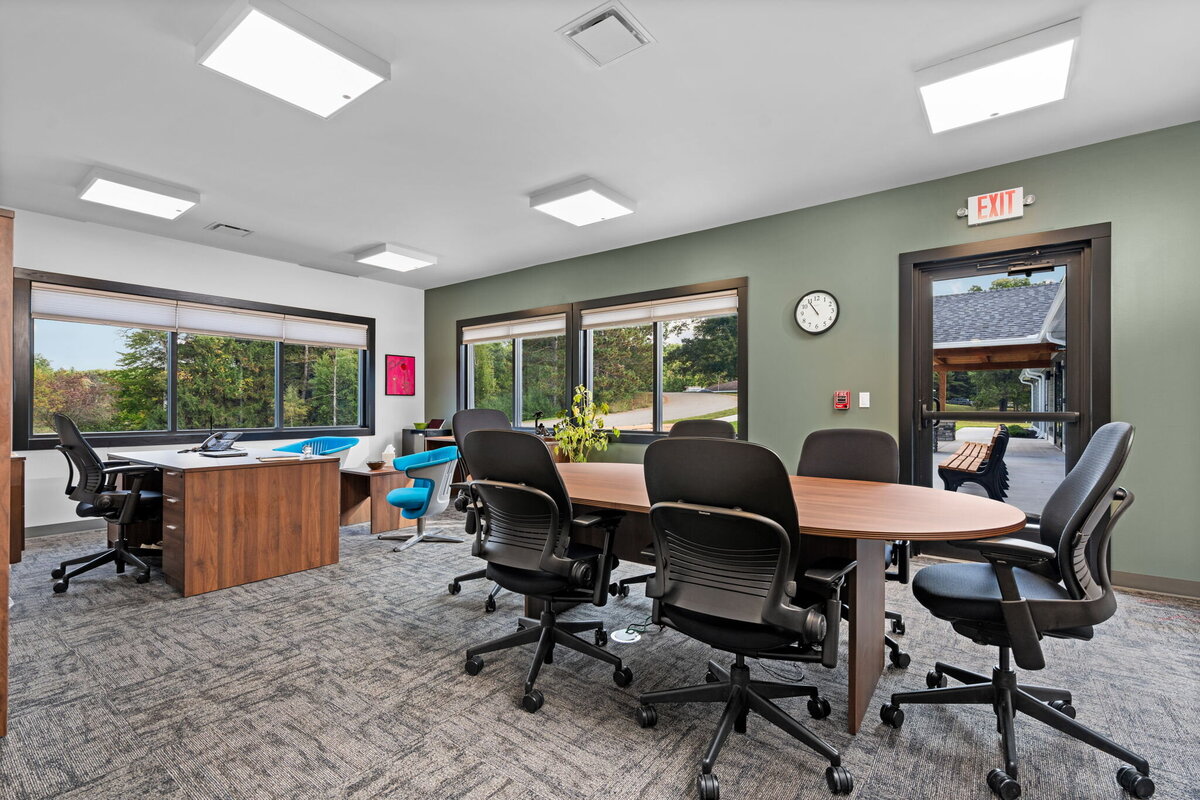 126-web-or-mls-JEL08984