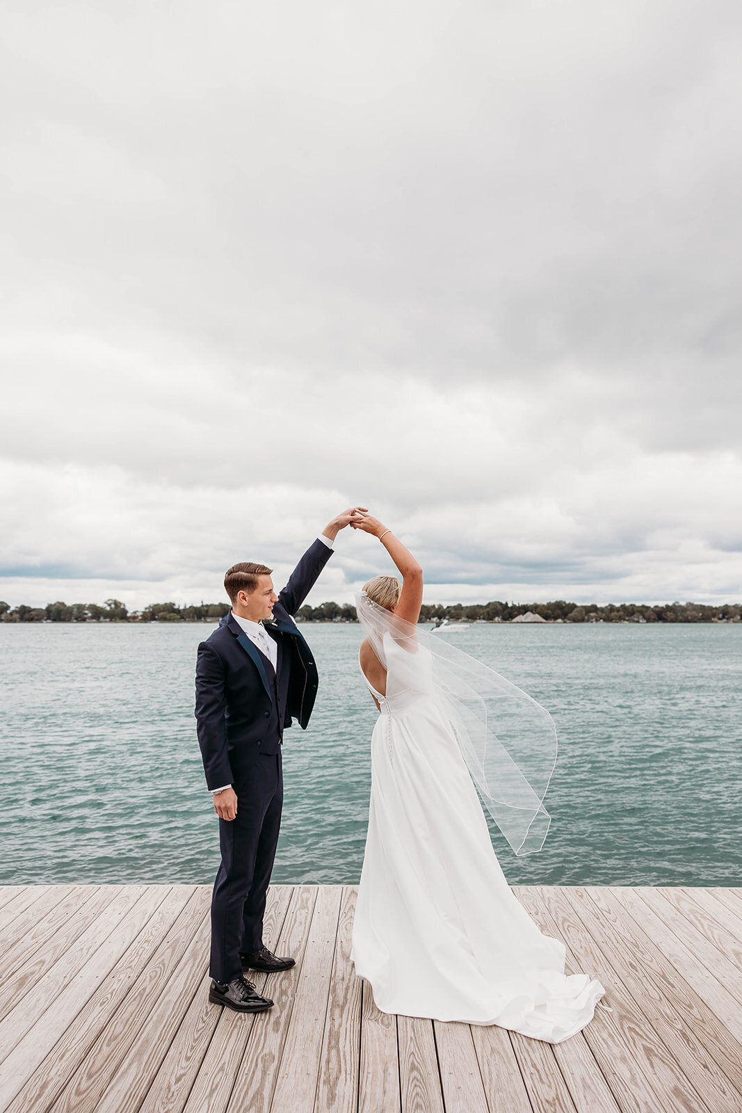 Saint Clair Inn Wedding Portraits Michigan Photographer K. E. Rogers Photography-61