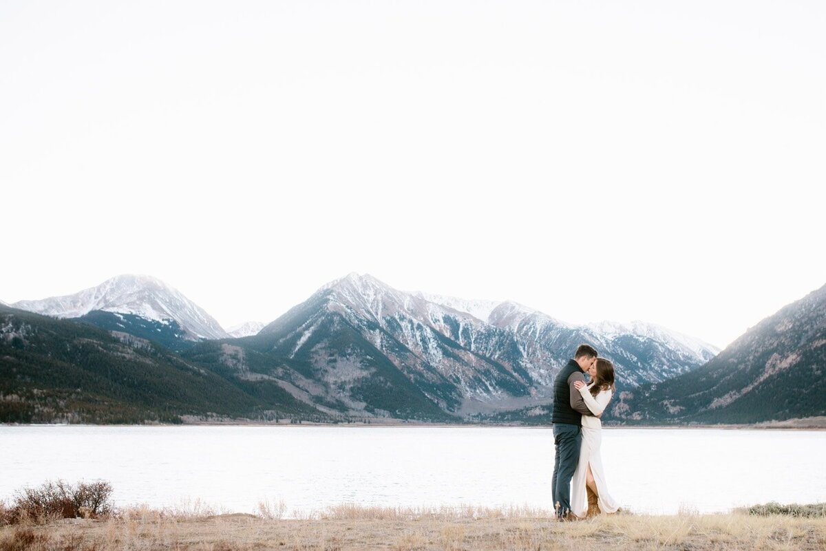 Josie_V_Photography_16_Colorado_Engagement_photos