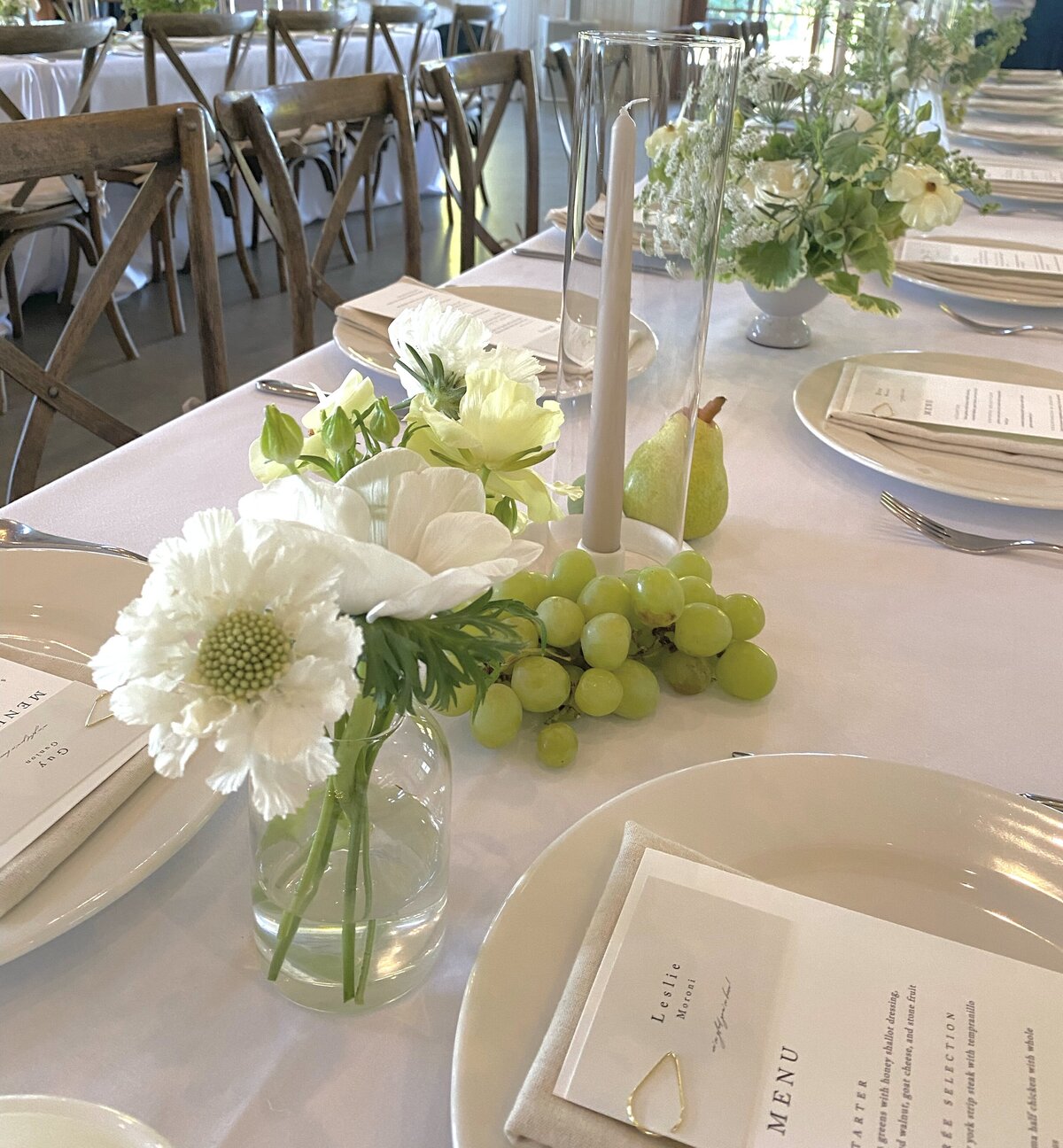 wedding centerpieces with green fruits