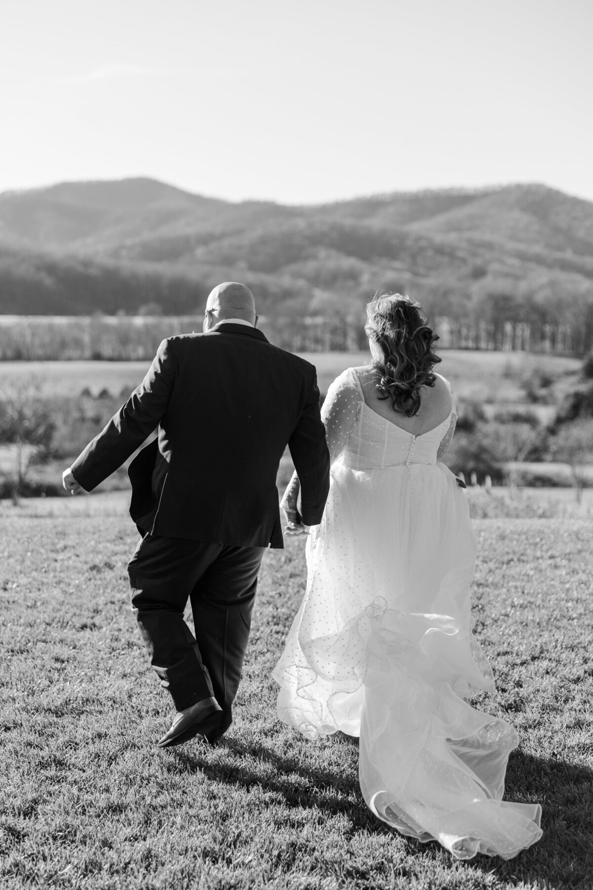 Bright-Florals-Pippin-Hill-Wedding-28