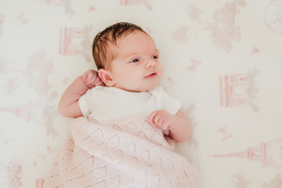 long island newborn photogapher baby in blanket