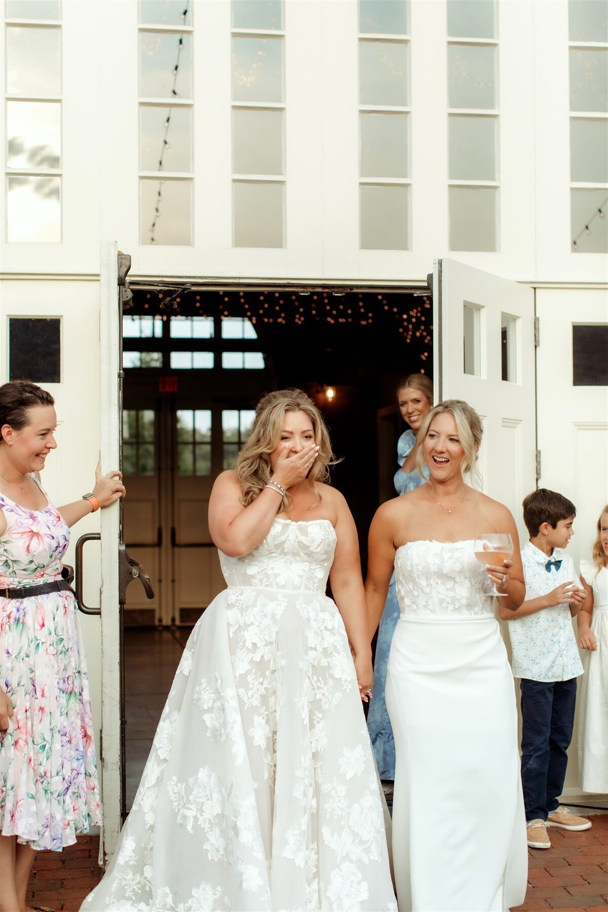 reaction-reveal-wedding-reception