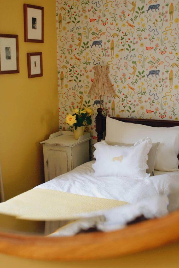 suffolk-yellow-twin-bedrooom