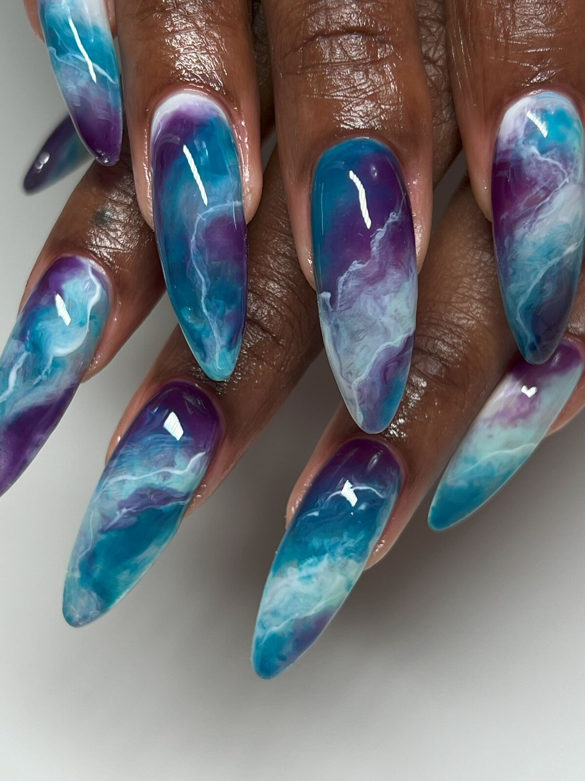 colourfull blue nails bianca