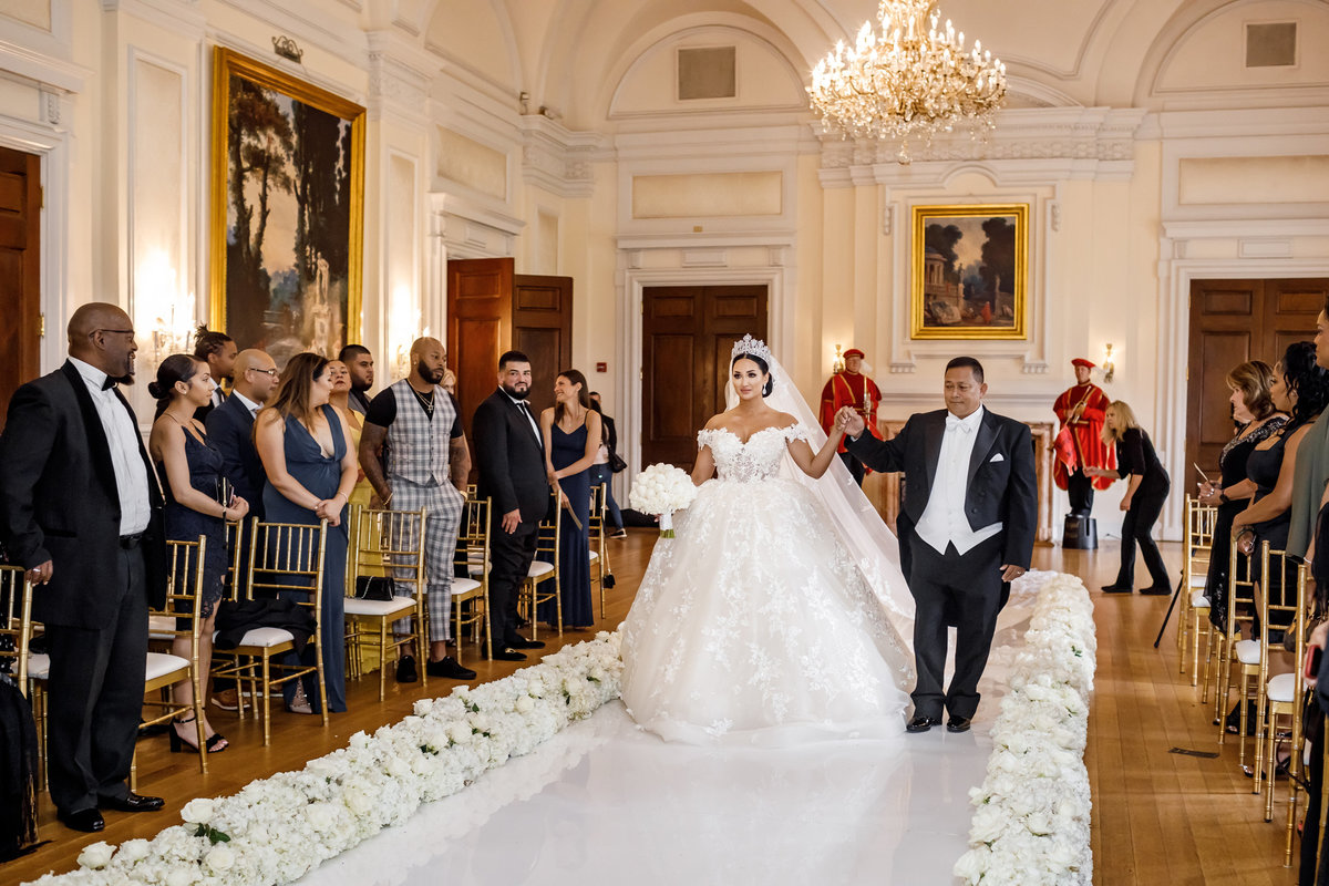 Oheka Castle New York Wedding Amy Anaiz