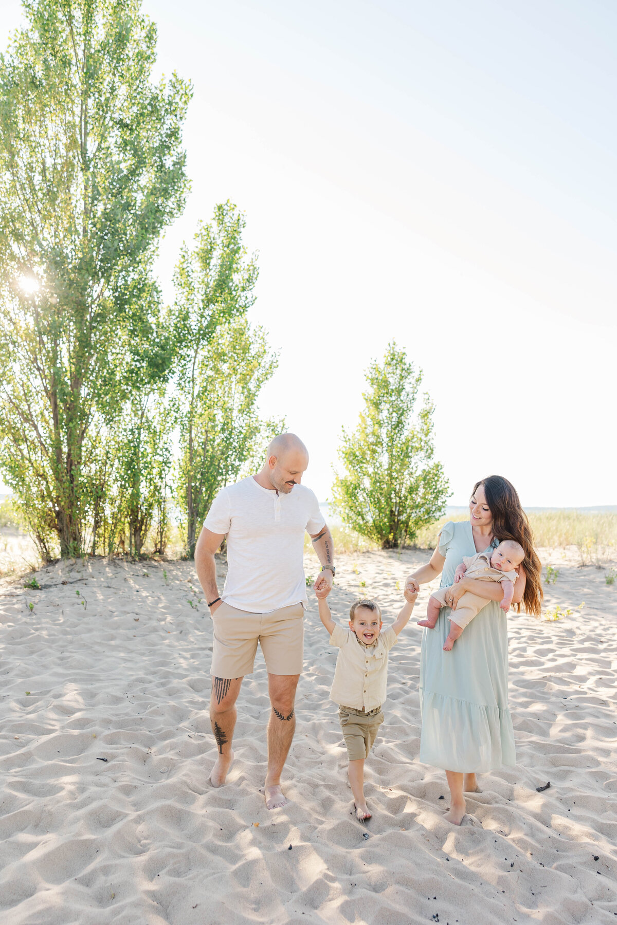 Leah Rohde Photography Traverse City Wedding Photographer Northern Michigan Engagement Weddings Lifestyle Photographer Photography Educator Photography Education24