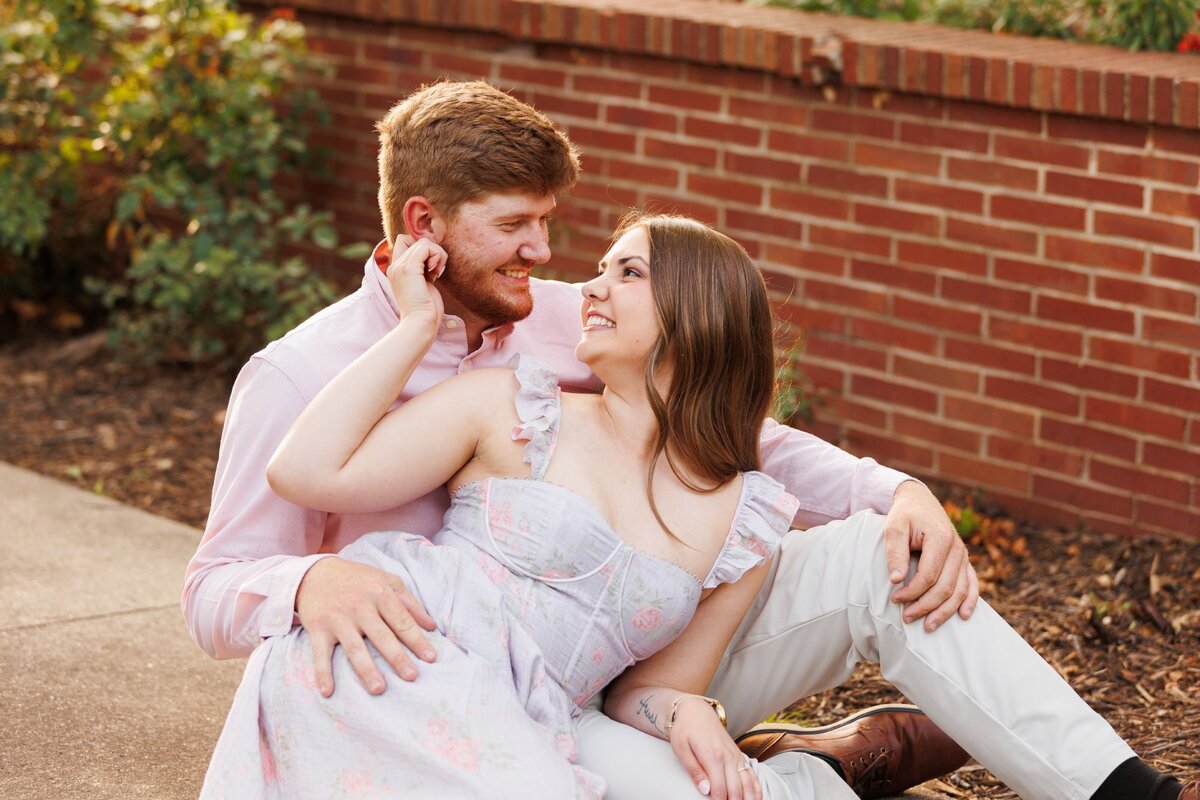 13-kellogg-manor-house-grand-rapids-engagement