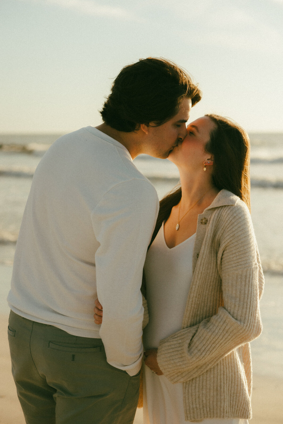 Brooke-John-Oasis-Beach-Honeymoon-Island-State-Park-engagement-session-maternity-session-couple-beach-Florida-sierra-does-photos-13