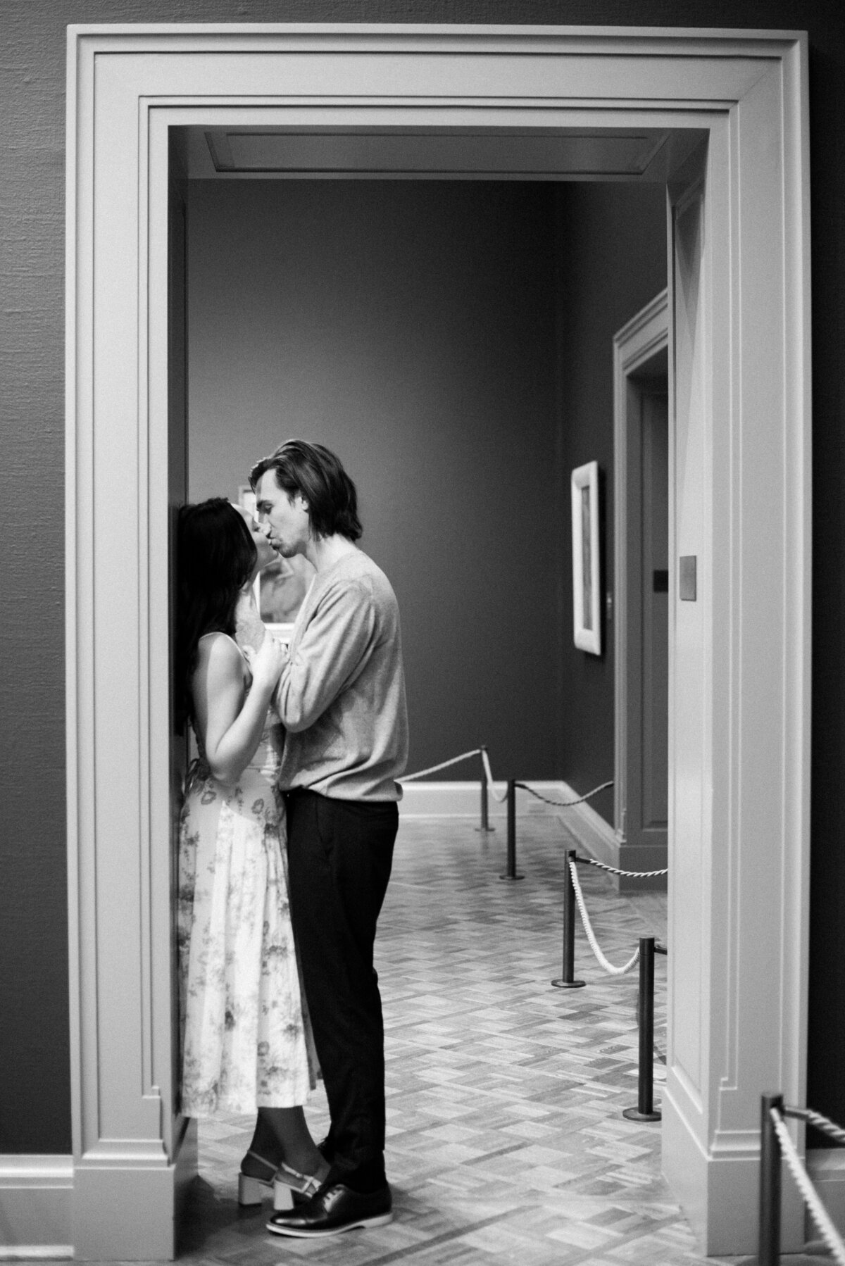 cassie-nichole-photography-chicago-illinois-wedding-photographer-emily-tyler-engagement-session-sneak-peeks-16